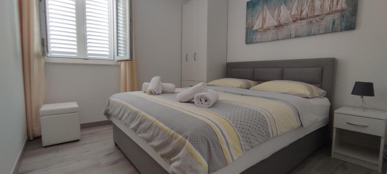 Sunset Apartments Слано Екстериор снимка