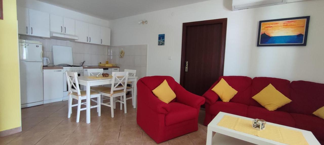 Sunset Apartments Слано Екстериор снимка